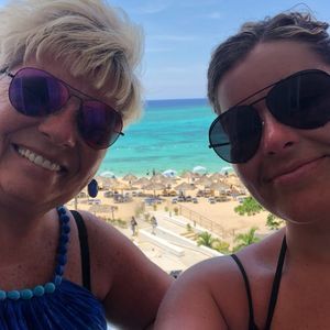 Meet your Posher, Cathy